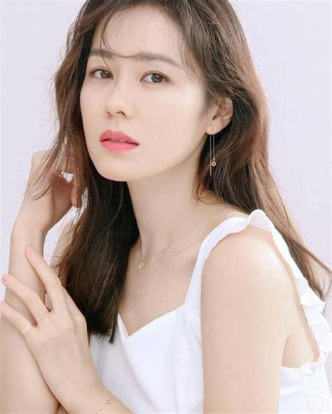 Song Hye Kyo Son Ye Jin Lộ ảnh Thời Trung Học Nhan Sắc Một Chín Một