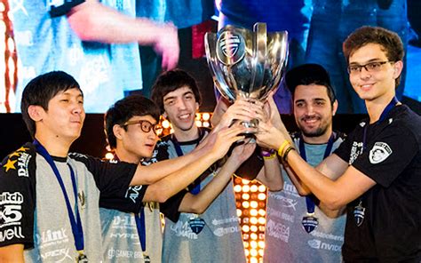 LoL Top 4 equipes brasileiras que mais faturaram premiações Game