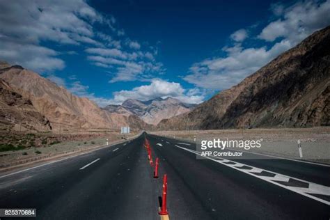 40 China Pakistan Friendship Highway Stock Photos, High-Res Pictures ...