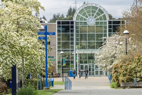 Landsdowne-business-sign1440x960.jpg | Camosun College