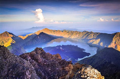 Gunung Rinjani Sudahkan Kamu Taklukkan Puncak Tertinggi Ke Tiga Di