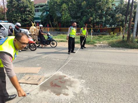 Pelajar Di Bekasi Tewas Terlindas Truk Usai Gagal Menyalip