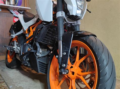 Купить б у KTM 390 Duke инжектор 6 передач в Москве белый naked bike 2013 года на Авто ру ID