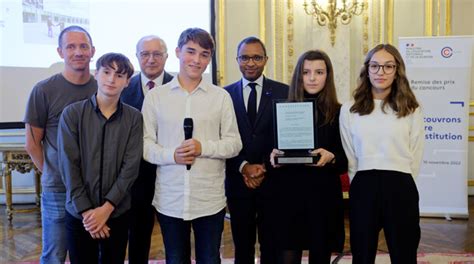 Concours Découvrons Notre Constitution Ministère De Leducation Nationale Et De La Jeunesse