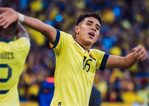 Kendry Páez el ecuatoriano que se convirtió en el jugador más joven en