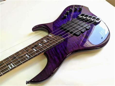Обзор мультимензурного 5-ти струнного FireBear Bass - equipment.bass ...