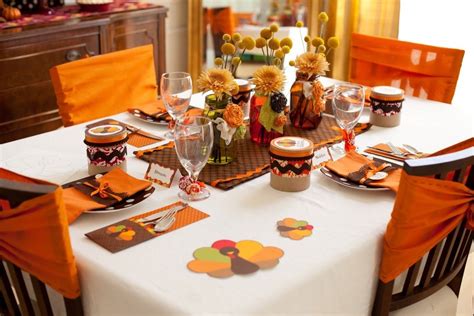 Spectacular Decorating Ideas For Thanksgiving Table