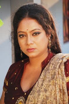 10 Hot Sexy Shabnur Bikini Pics