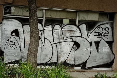 Nekst (Houston Graffiti) | Street Art