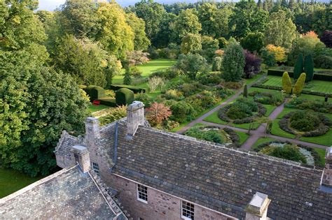 Visit | Cawdor Castle - Historic Houses | Historic Houses