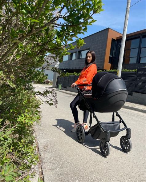 Вижте Джена само 3 седмици, след като роди! Певицата показа перфектна ...