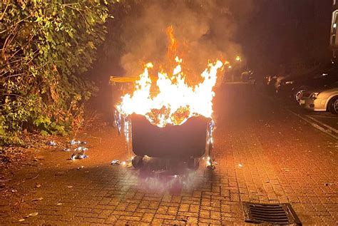 Brandstiftung In Stadthagen Mehrere M Lltonnen Angez Ndet Shg Aktuell De