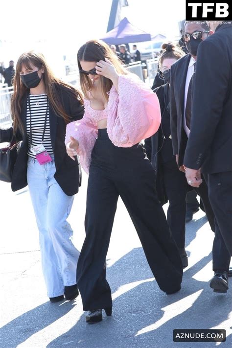 Lily James Sexy Seen Showing Off Her Hot Cleavage At The Film Independent Spirit Awards Aznude