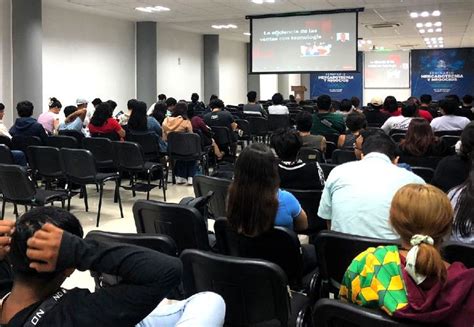 Realizan Seminario De Mercadotecnia Y Negocios En Campus De La Uqroo