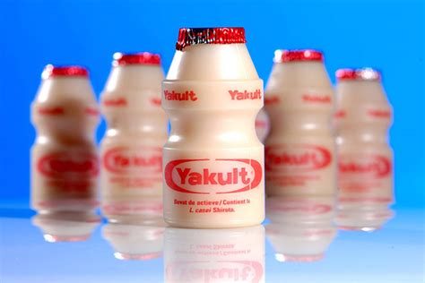 Ternyata Inilah Alasannya Kenapa Yakult Tak Dikemas Dalam Botol Besar