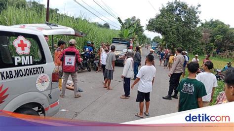 Tabrak Truk Di Tikungan Pemotor Mojokerto Tewas Seketika