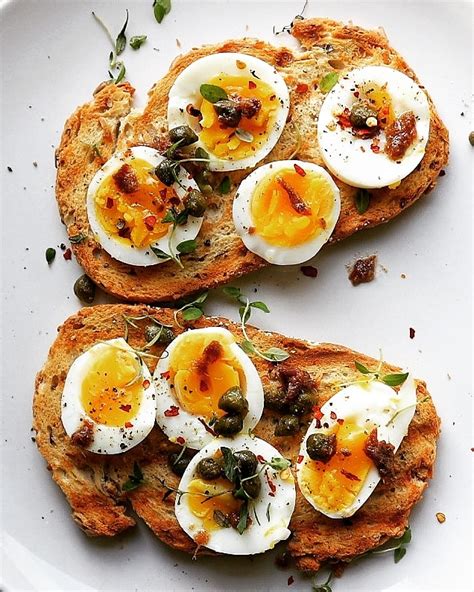 [Homemade] toast with eggs, anchoviesbutter and thyme : r/food