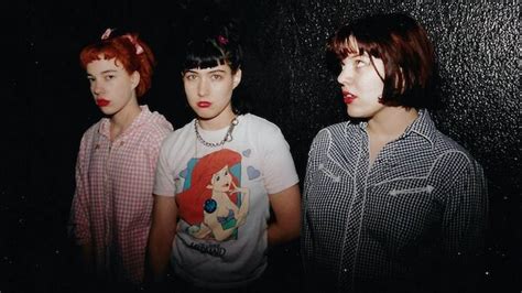 Watch Bikini Kill Joan Jett Play Rebel Girl Together In Brooklyn