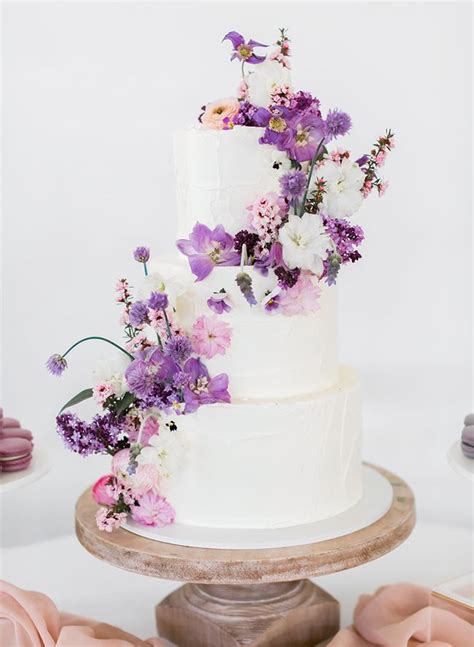 Mouth Watering Floral Wedding Cakes For Spring And Summer Mrs To Be