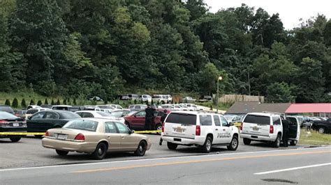 Police Man Fatally Shot By Armed Employee In Roanoke Business After Firing Shots Wset