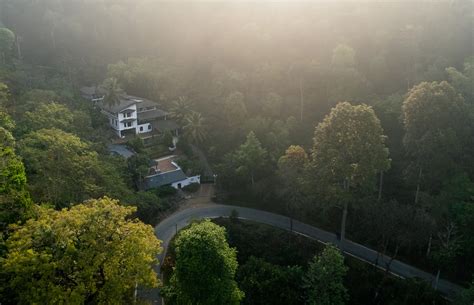 Luxury Villas & Resorts Near Bangalore For Family | With Breakfast