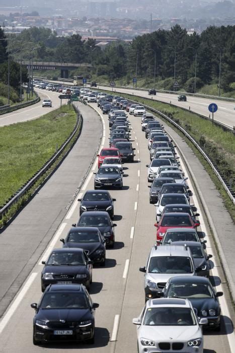 Atasco En La Y Por Un Accidente Y El Regreso De Las Playas La Nueva