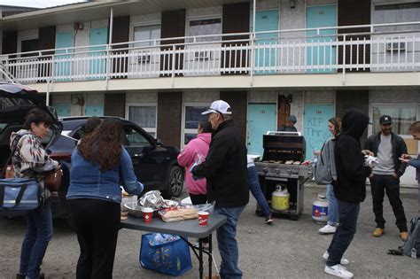 Outreach Barbecue Aims To Help Those Struggling With Addiction Fort