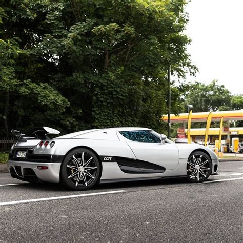 Koenigsegg CCR | Koenigsegg, Fast cars, Bmw car