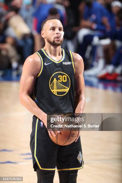 Steph Curry Free Throw Photos and Premium High Res Pictures - Getty Images