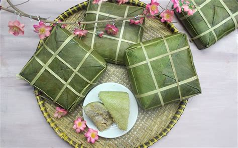 Sticky Rice Cake Banh Chung Vietnam Catholic Tours