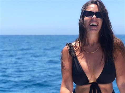 Las redes estallan ante la foto más sexy de Anabel Pantoja en bikini