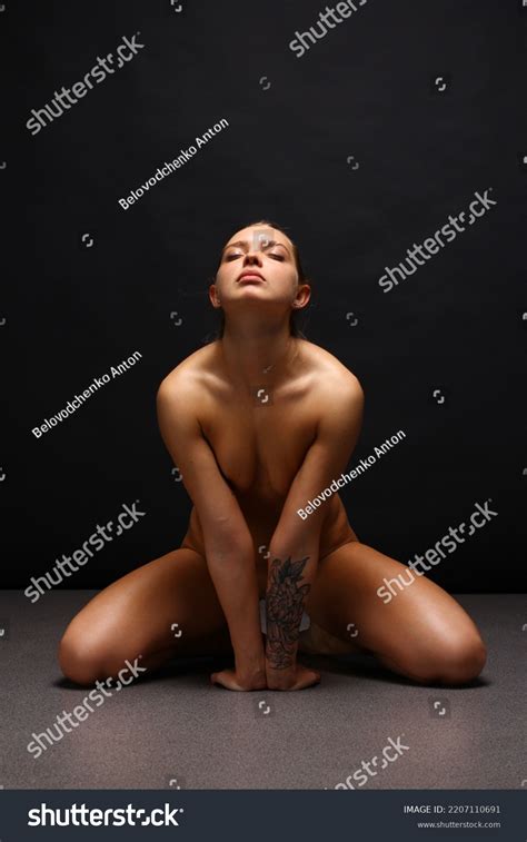 Athletic Sporty Nude Woman Body Beautiful Stock Photo Shutterstock