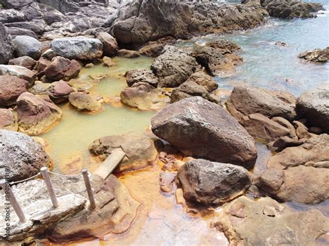 Shikinejima In Tokyo Is A Wild Hot Spring Paradise Jinata Onsen Is A Free Mixed Bathing Open