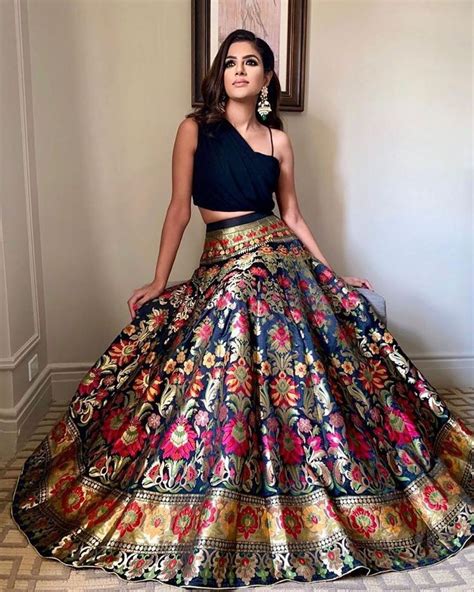 25 Banarasi Lehenga That Are So In Trend This Wedding Season WedMePlz