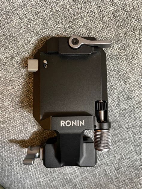 DJI R Vertical Camera Mount (for doing vertical videos), Photography ...