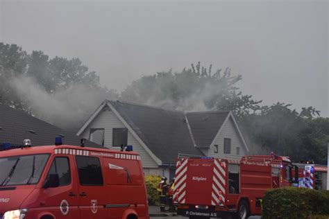 Lynnedslag antænder brand i hus