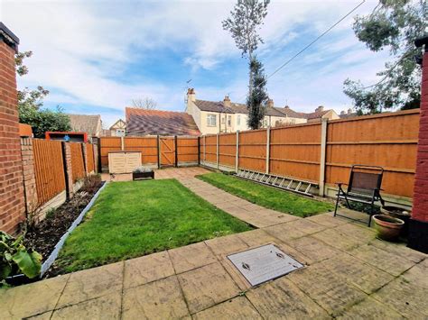 3 Bedroom Terraced For Sale In Glenwood Avenue Westcliff On Sea Essex