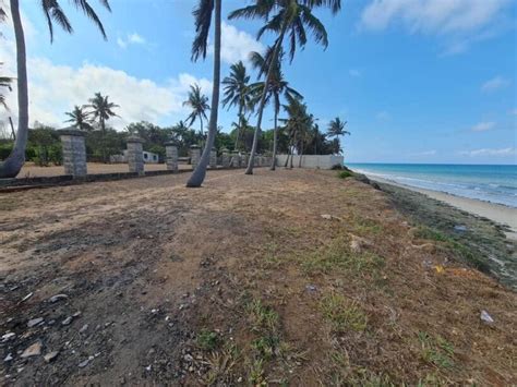 Beach Plot Inauzwa Bahari Beach Tanzania Real Estate