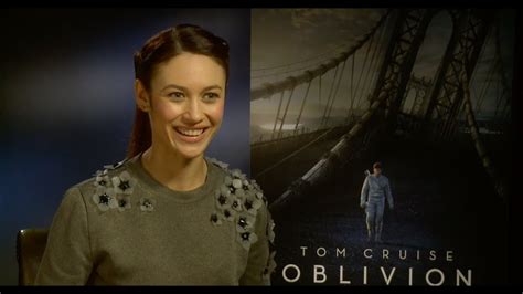 Olga Kurylenko Oblivion Wallpaper