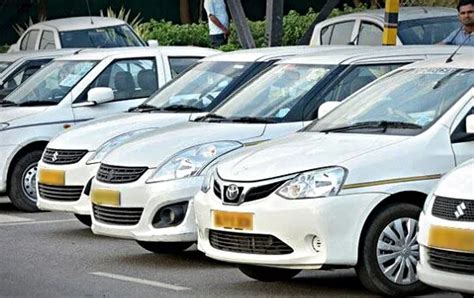 Pune Cab Association Holds Meeting With Collector And Cab Companies