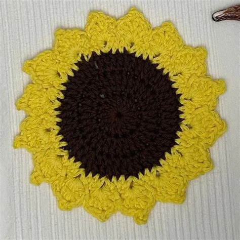 Easy Crochet Pattern Sunflower Trivet Hot Pad Table Mat Etsy Crochet Trivet Patterns Easy