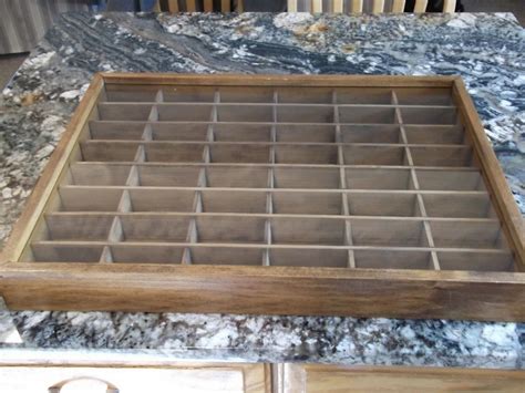 Matchbox Hot Wheels Wall Display Case With Glass Front Scale