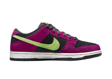 Nike Sb Dunk Low Pro Acg Terra Red Plum Bq