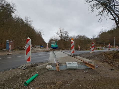 Der Neue Bahn Bergang Zwischen Althengstett Und Ostelsheim