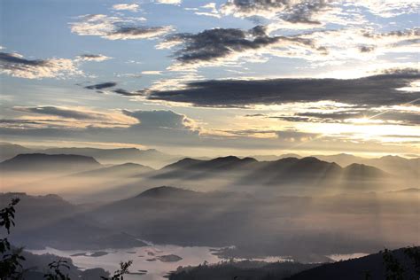 Adam S Peak A Spiritual Awakening In Sri Lanka With Amazing Views To