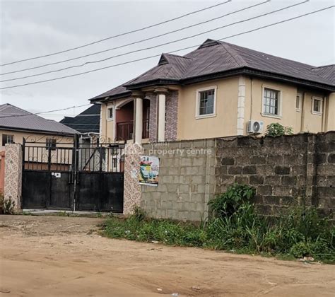 For Sale A Standard 4 Units Of 3 Bedrooms Flat Valley Estate Ebute