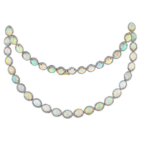 Important Opal Necklace Set With Diamonds Carats Total For Sale At