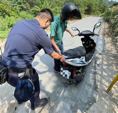 水泥未乾身障男誤入刁車 霧峰警化身浩克助脫困 社會 中時新聞網