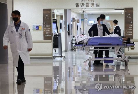 의대교수들 집단행동 조짐사직에 삭발까지 설상가상