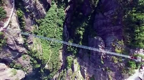 World S Longest And Highest Glass Bottom Bridge Open S In China